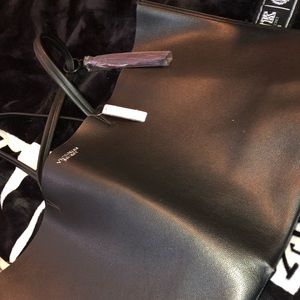 VS tote